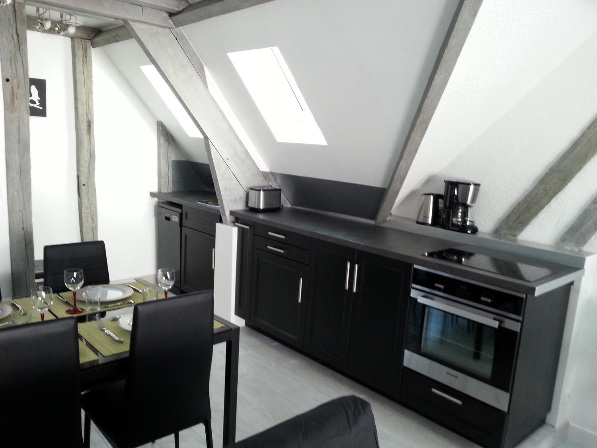 엉부와스 Le Logis De La Tour 아파트 외부 사진